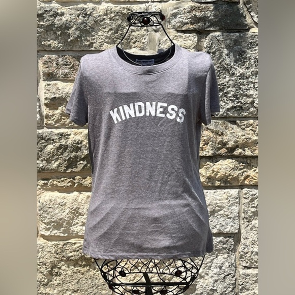 🟢 🆕 NWT Sub_Urban Riot Heather Gray Kindness T-Shirt